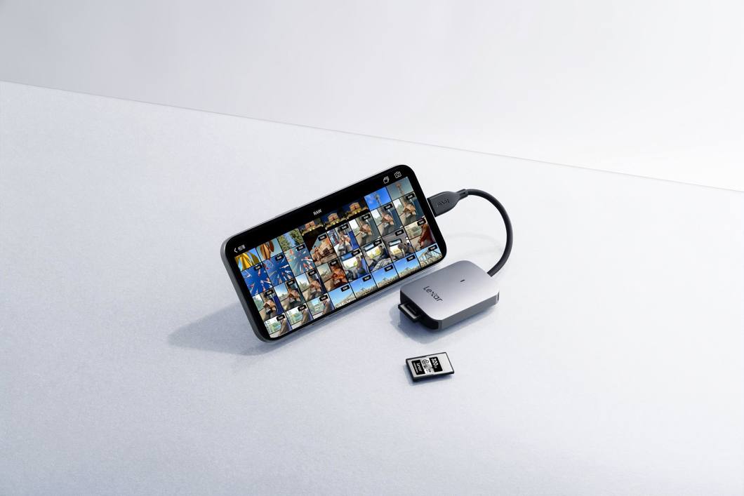 Lexar CFexpress Type A Card Reader (LRW515U) (USB-A / USB-C)