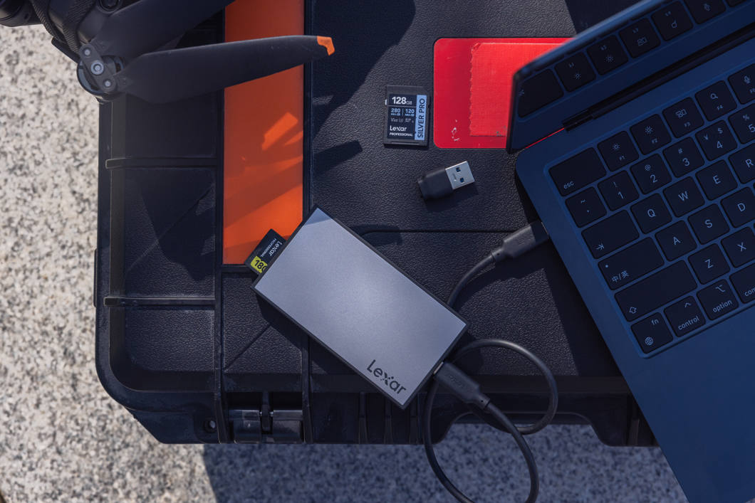 Lexar Workflow SD/microSD UHS-II Card Reader
