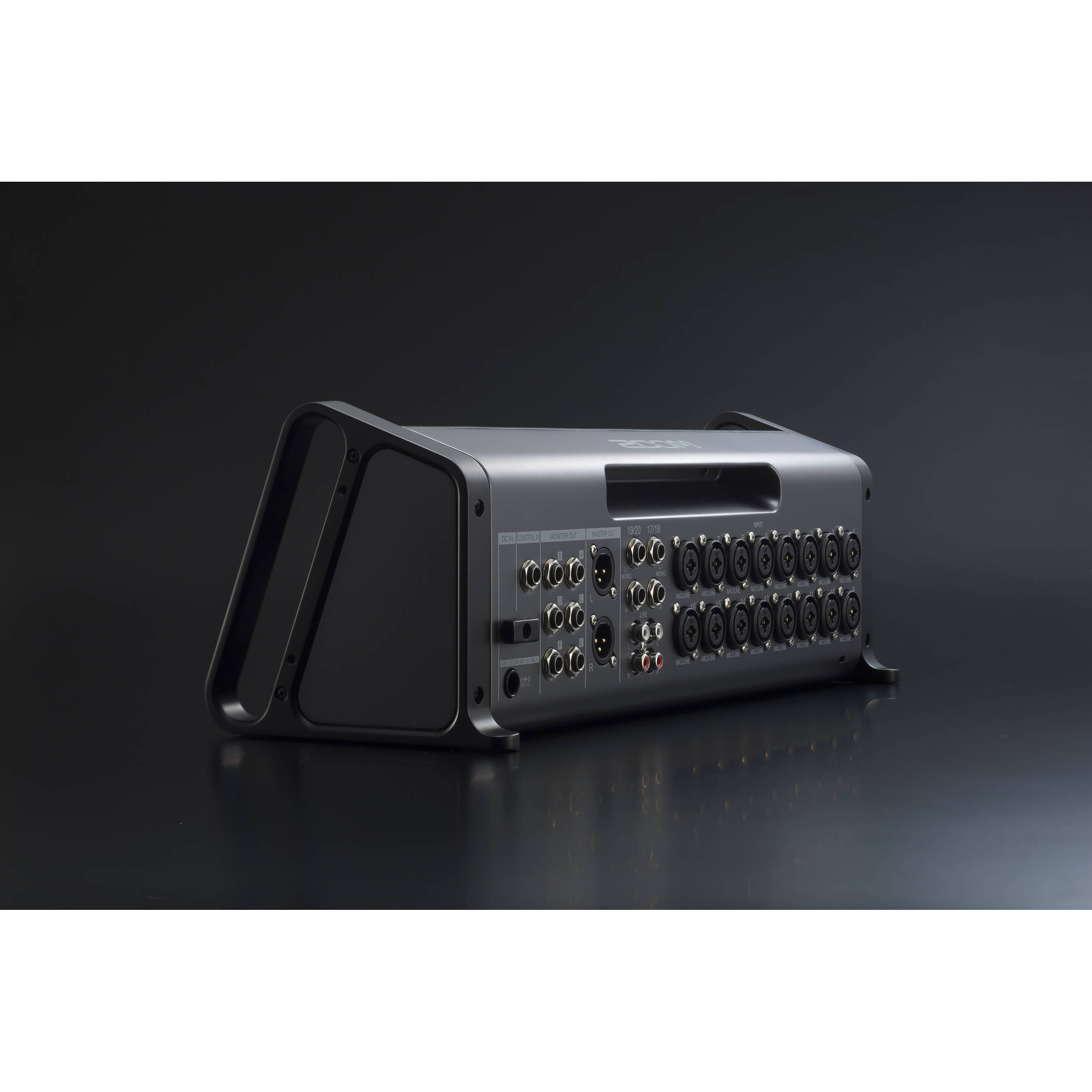 Zoom LiveTrak L-20R