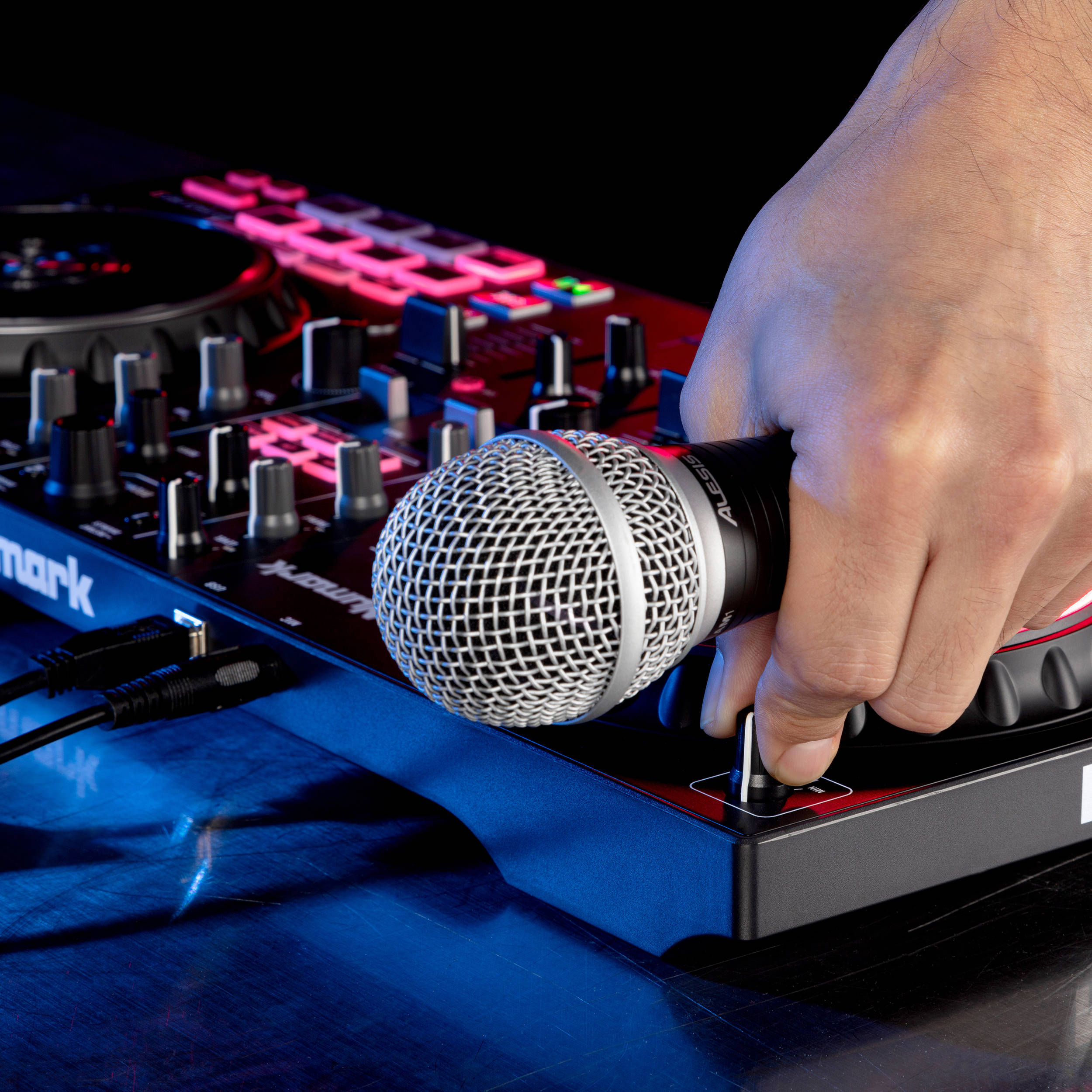 Numark Mixtrack Pro FX