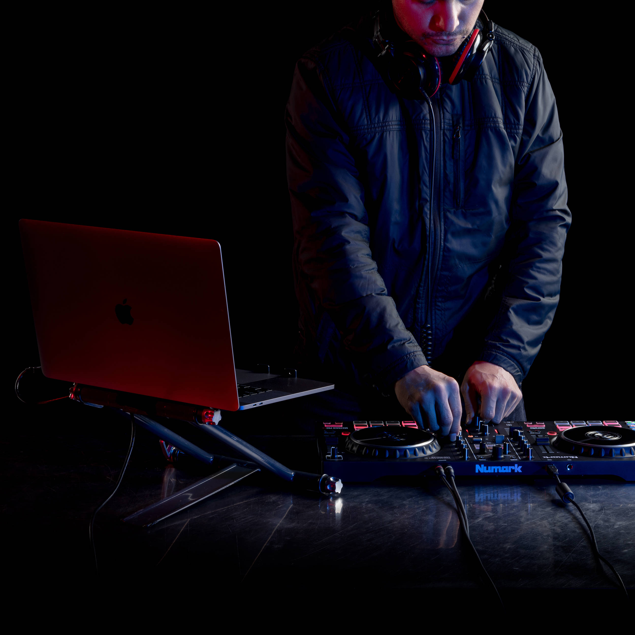 Numark Mixtrack Pro FX