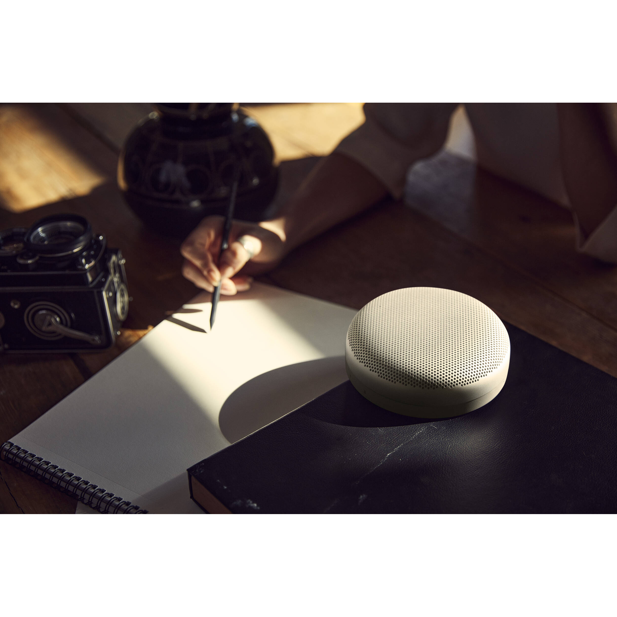 Bang &amp; Olufsen Beosound A1 2nd Gen (Grey Mist)