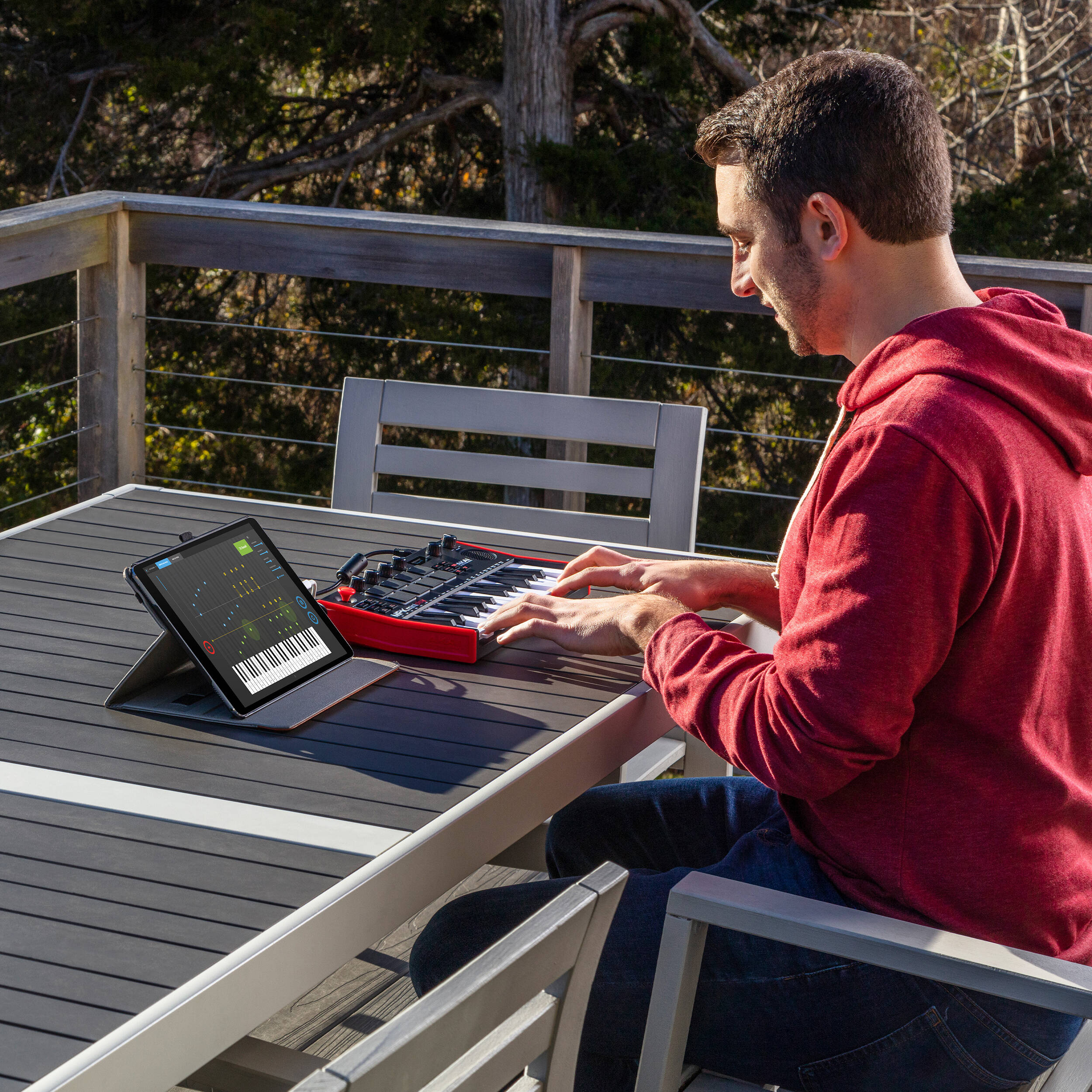 Akai Professional MPK Mini Play MK3