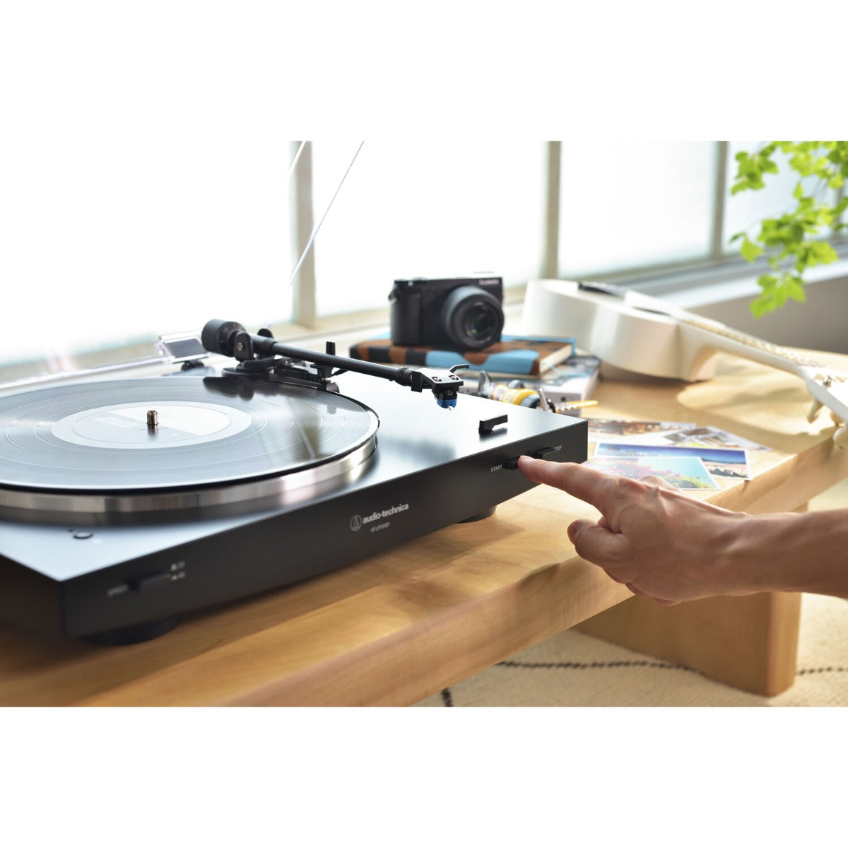 Audio Technica AT-LP3XBT (Black)