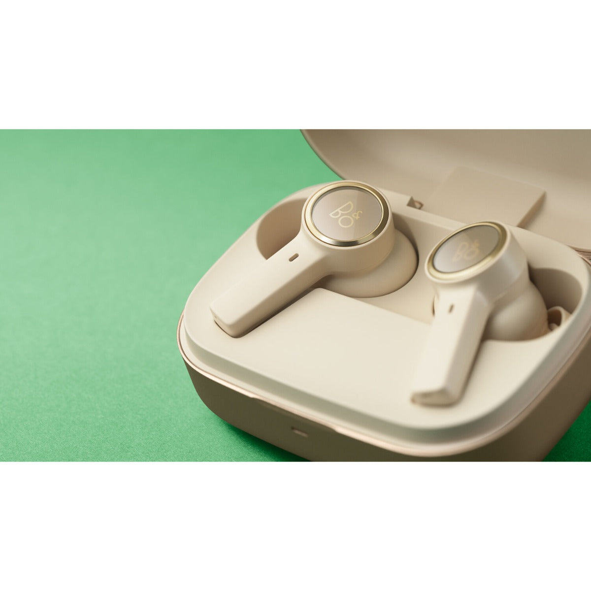 Bang & Olufsen Beoplay EX (Gold Tone)