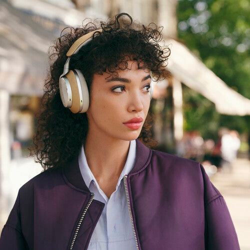 Bowers &amp; Wilkins Px8 (Lysbrun)