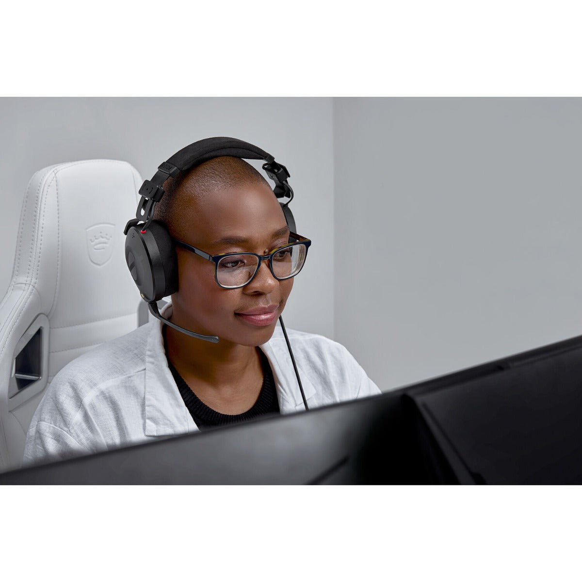 Røde NTH-100M 