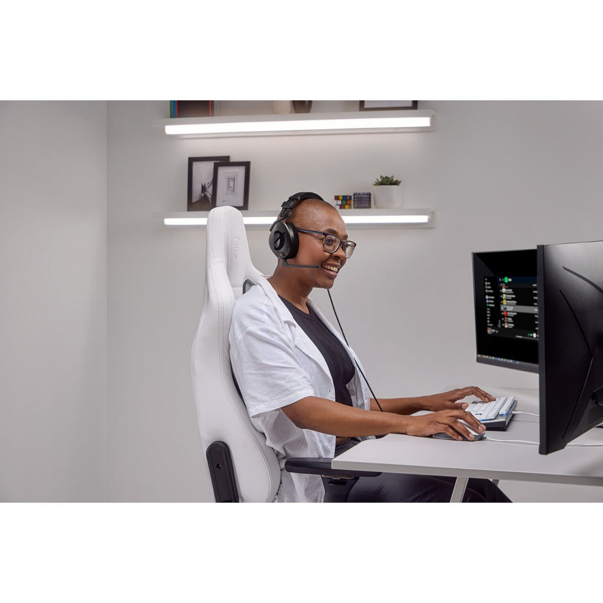Røde NTH-100M 