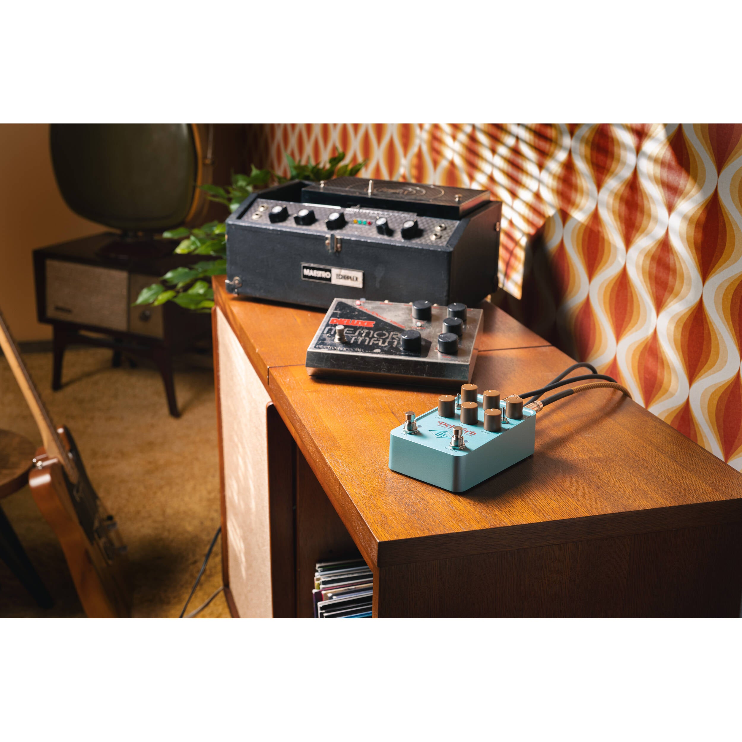 Universal Audio UAFX Del-Verb Ambience Companion