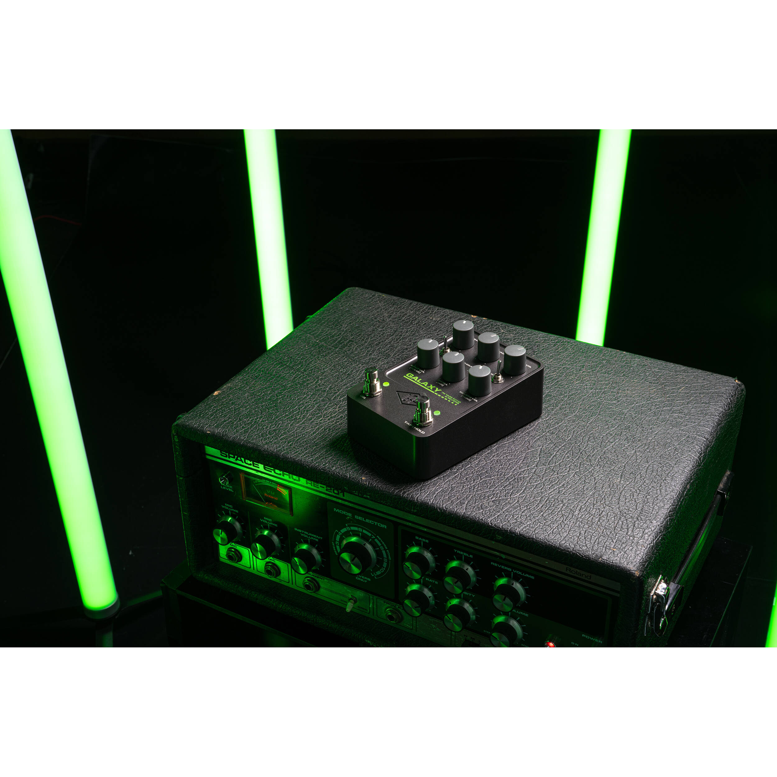 Universal Audio UAFX Galaxy '74 Tape Echo &amp; Reverb