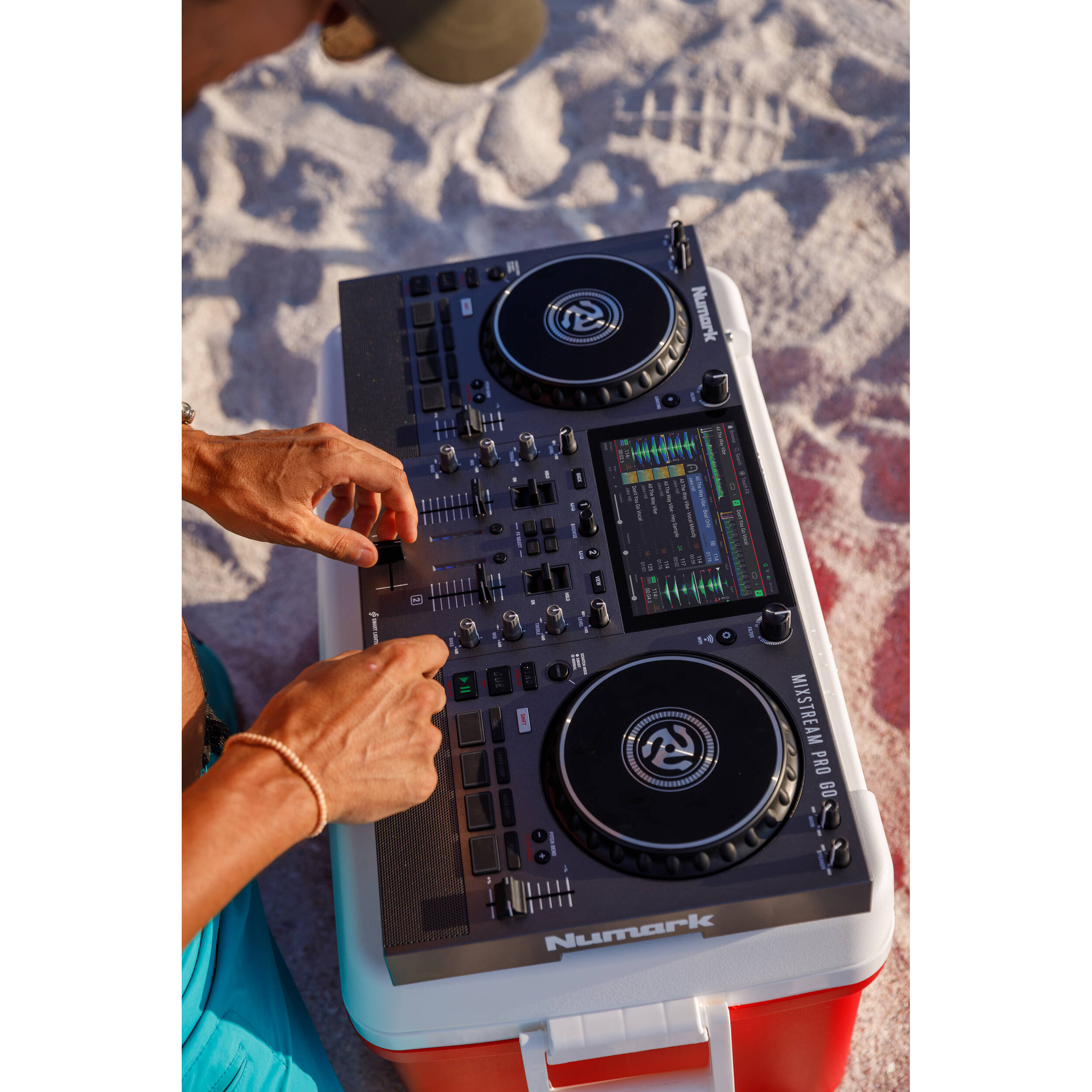 Numark Mixstream Pro Go