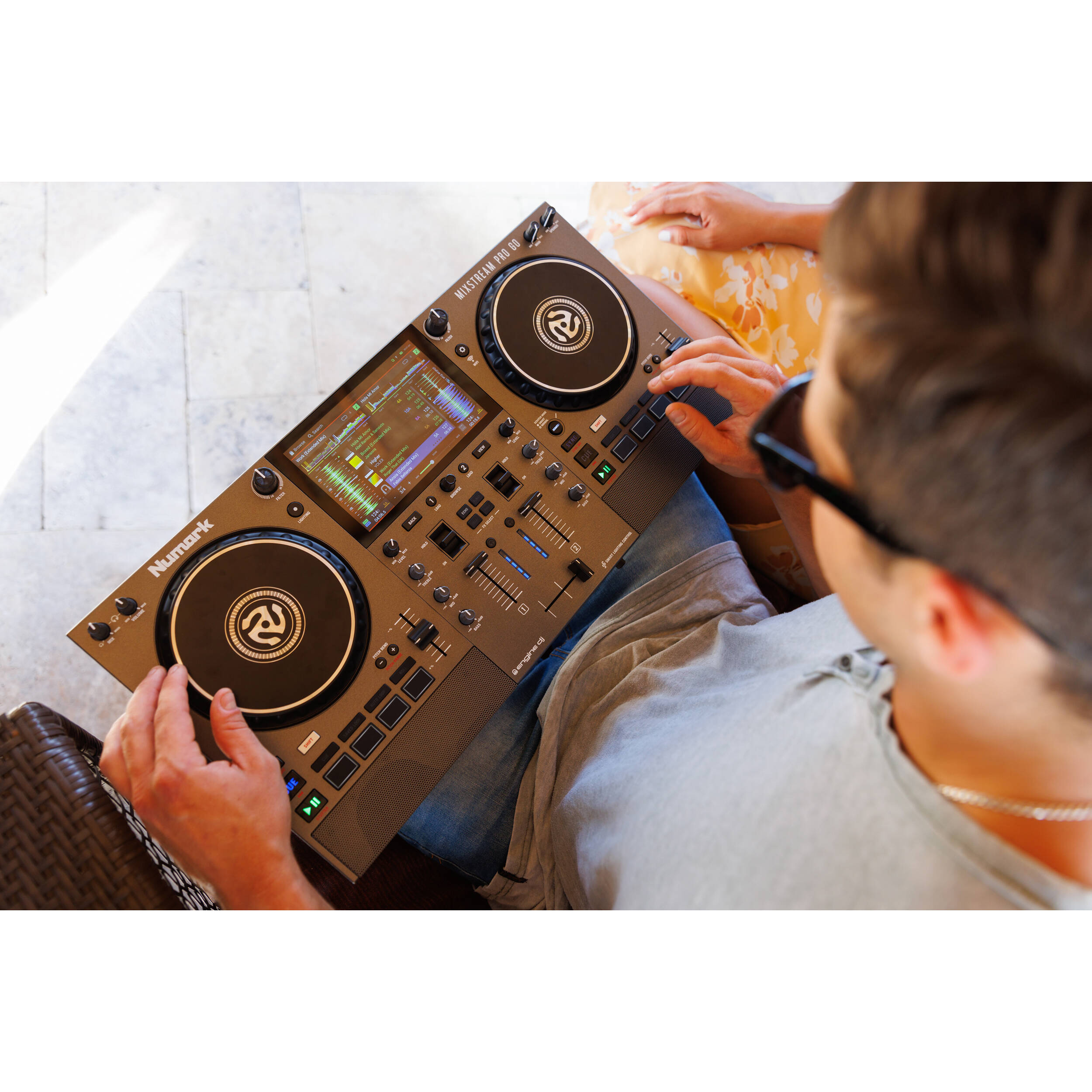 Numark Mixstream Pro Go
