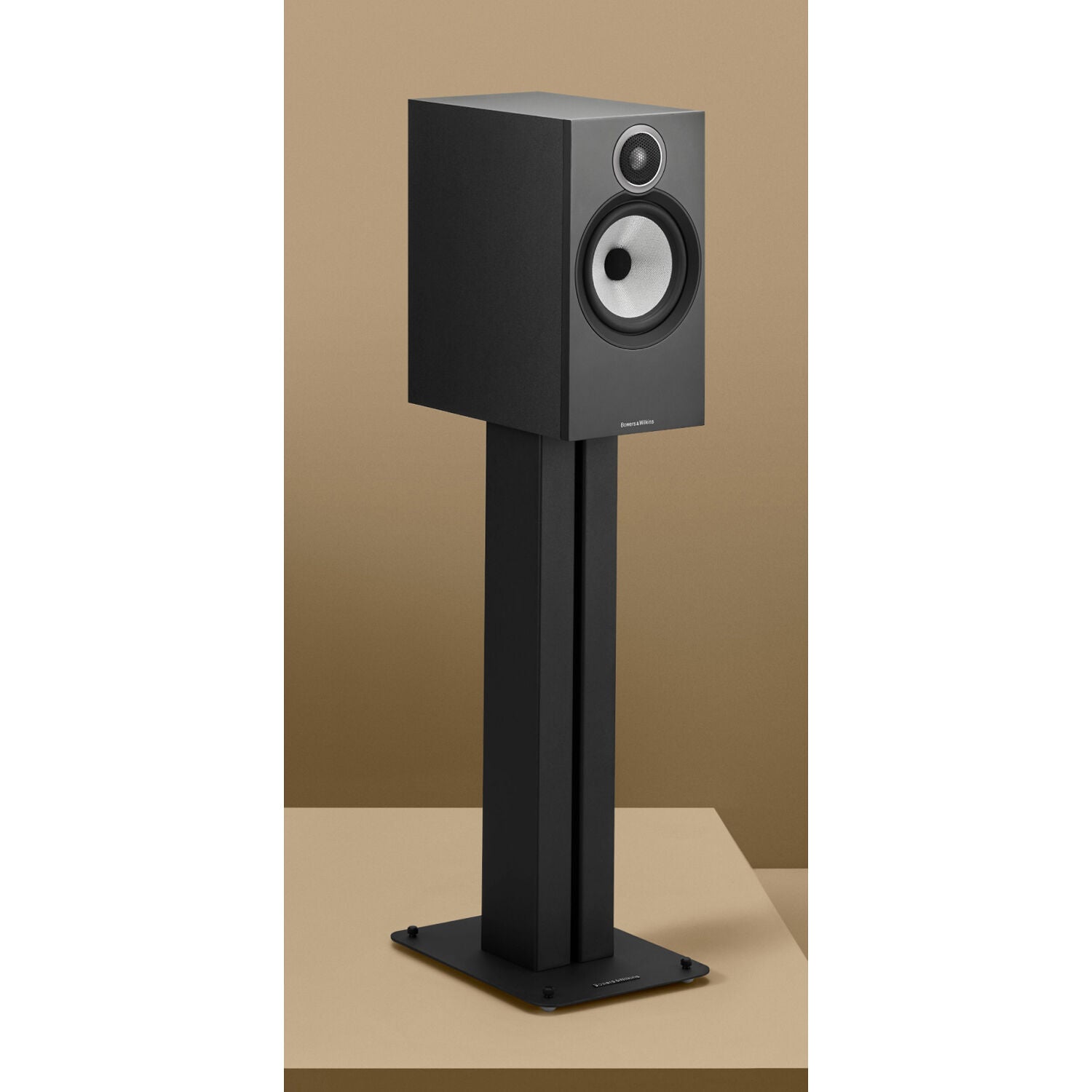 Bowers &amp; Wilkins 607 S3 (Sort)