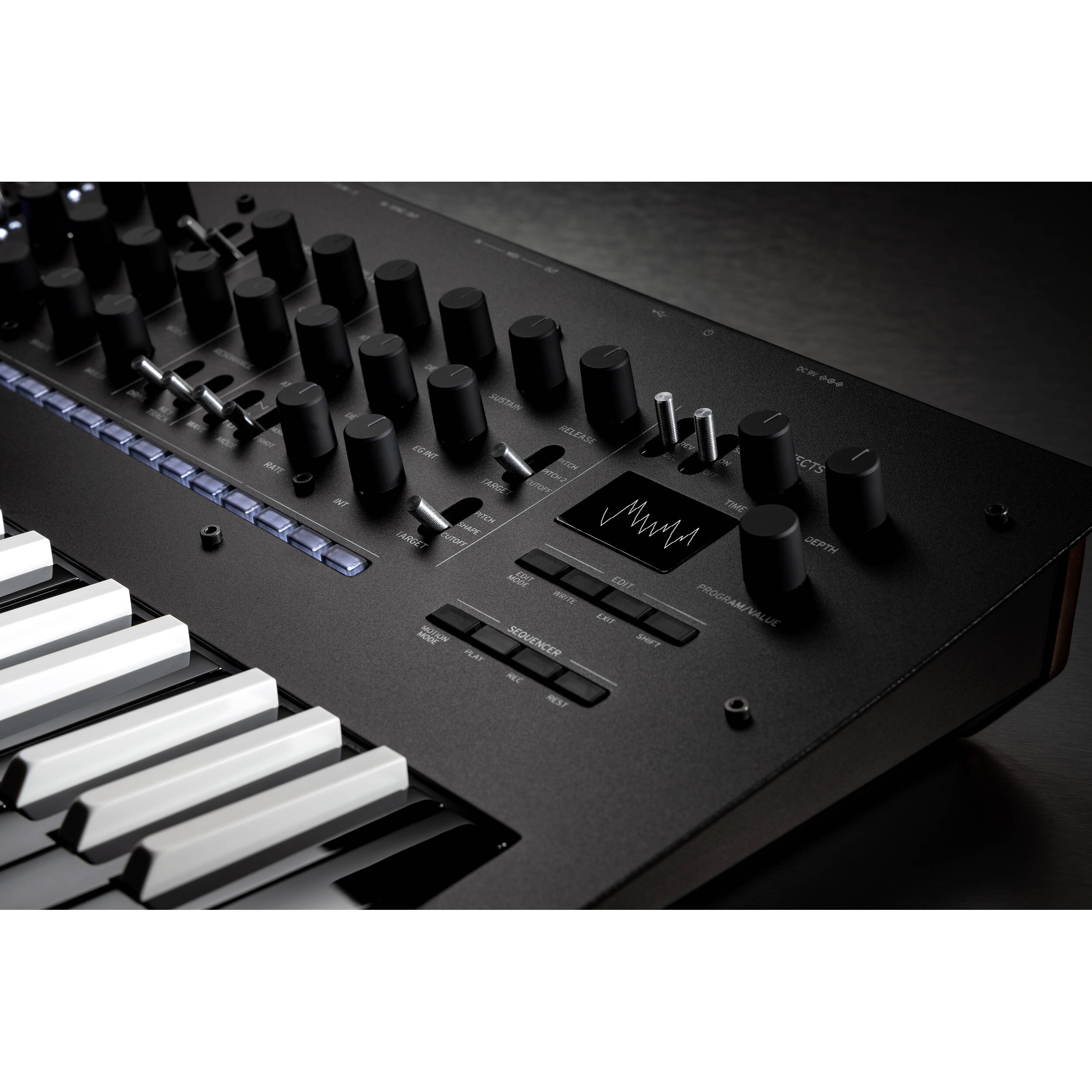 Korg Minilogue XD (Inverteret)