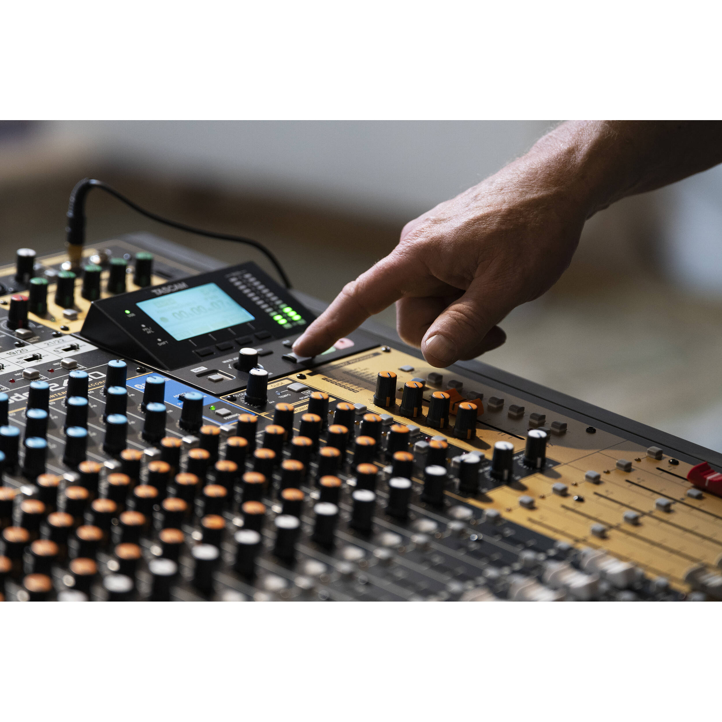 Tascam Model 2400 