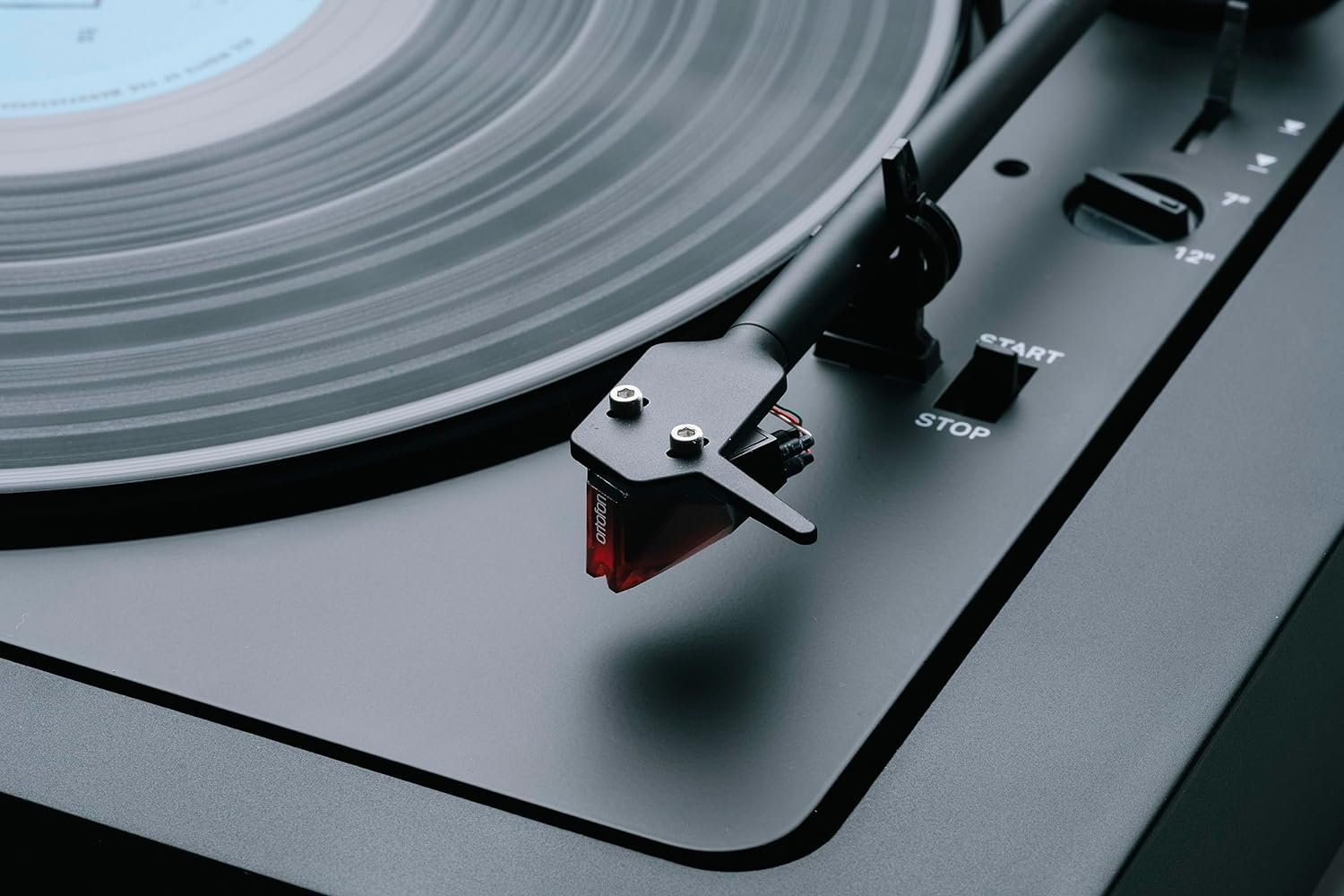 Pro-Ject Automat A2 (2M Rød) (Sort)