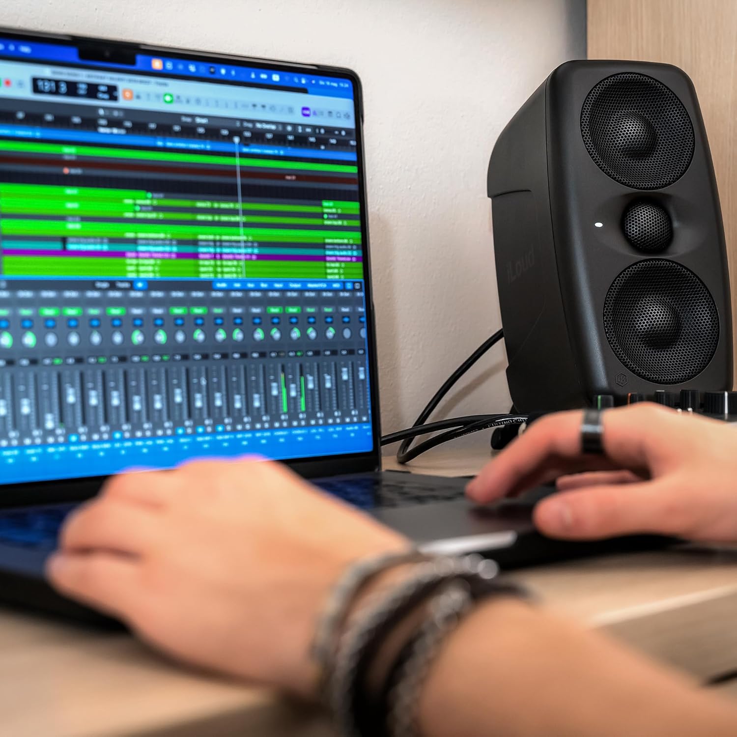 IK Multimedia iLoud MTM MK2 (Pair, Black)