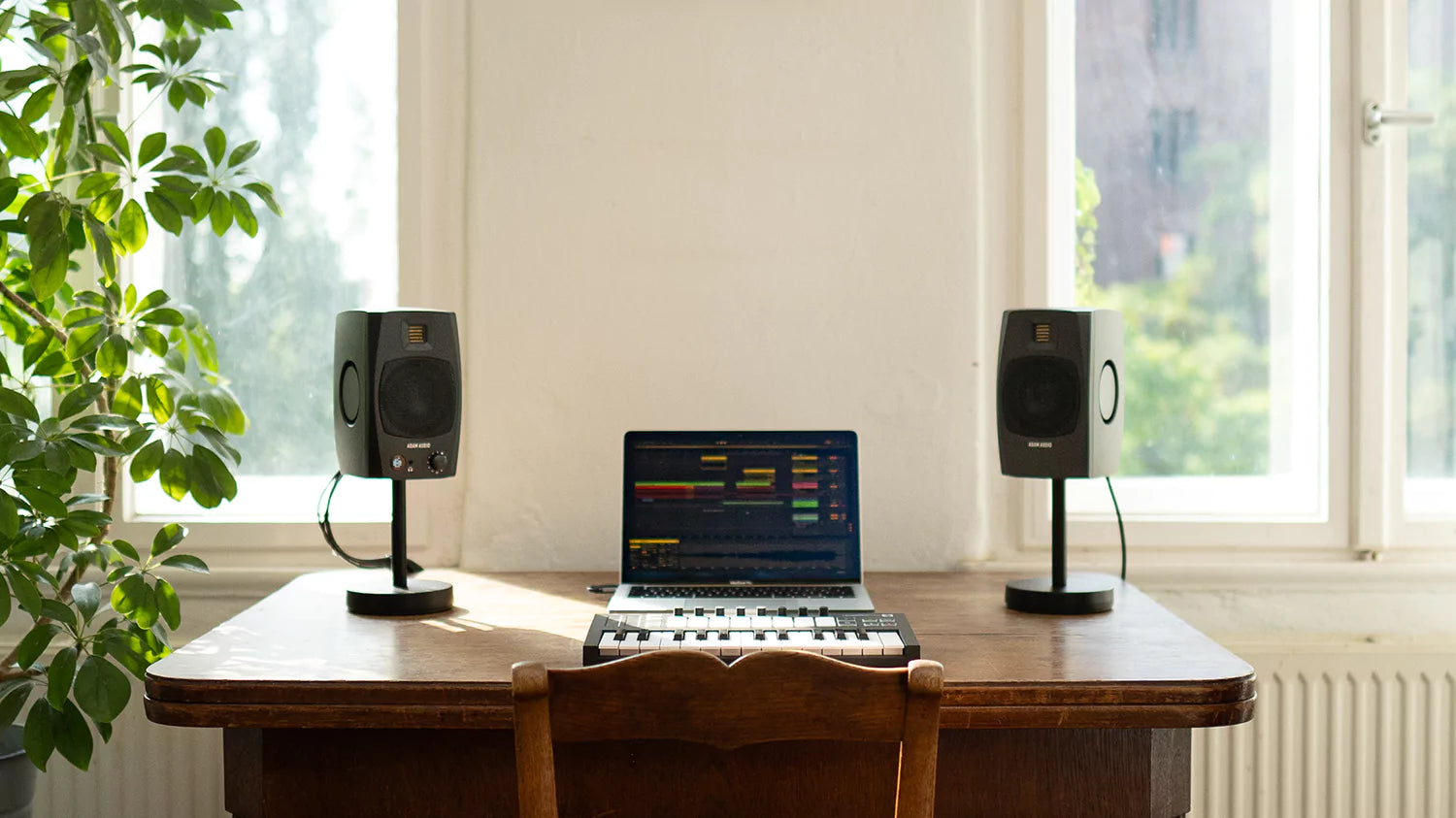 Adam Audio D3V (Par, Sort)