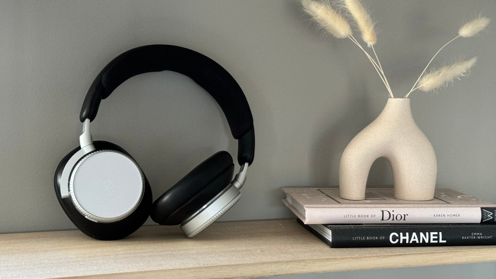 Bang & Olufsen Beoplay H100 (Infinite Black)