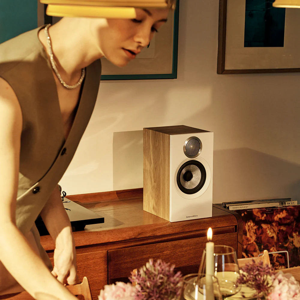 Bowers & Wilkins 607 S3 (Sort)