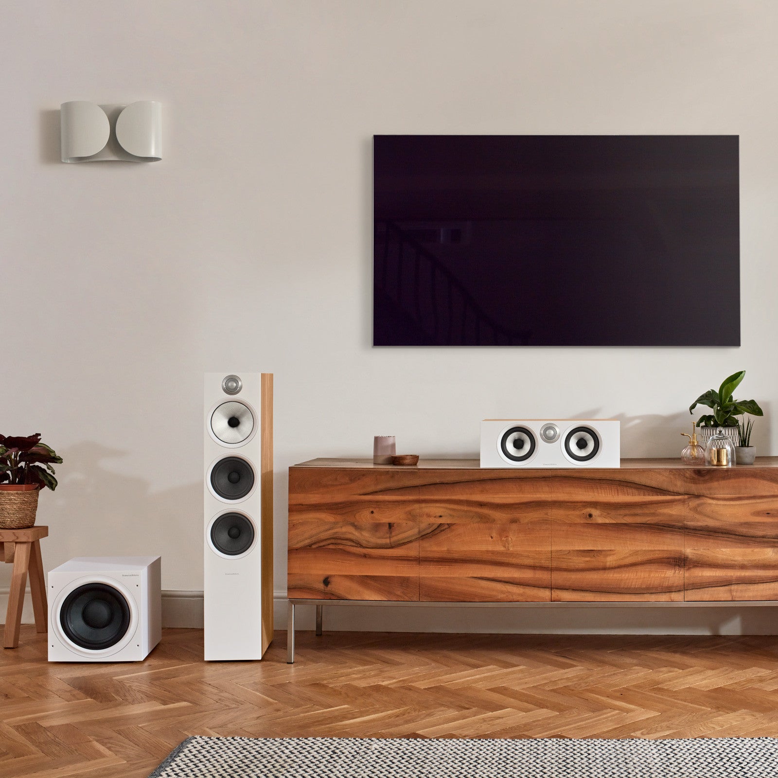 Bowers & Wilkins ASW608 (White)