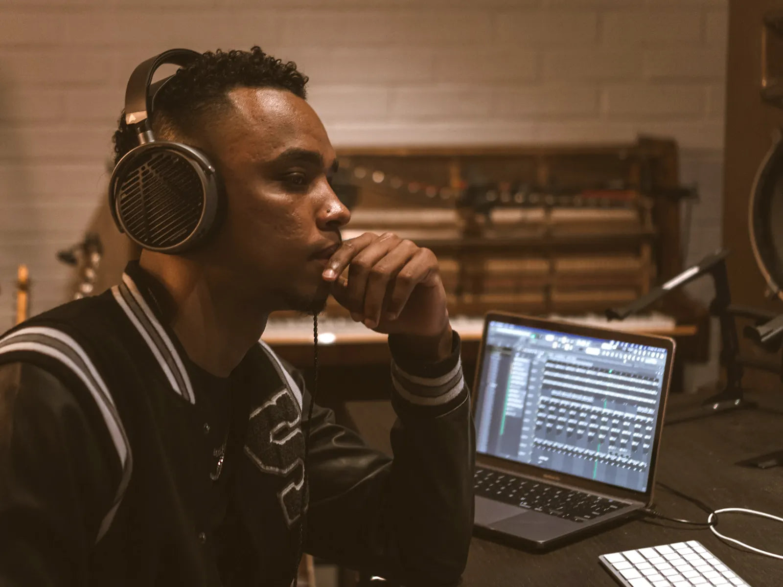 Audeze MM-100