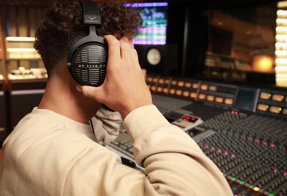 Beyerdynamic DT 1990 Pro MK2