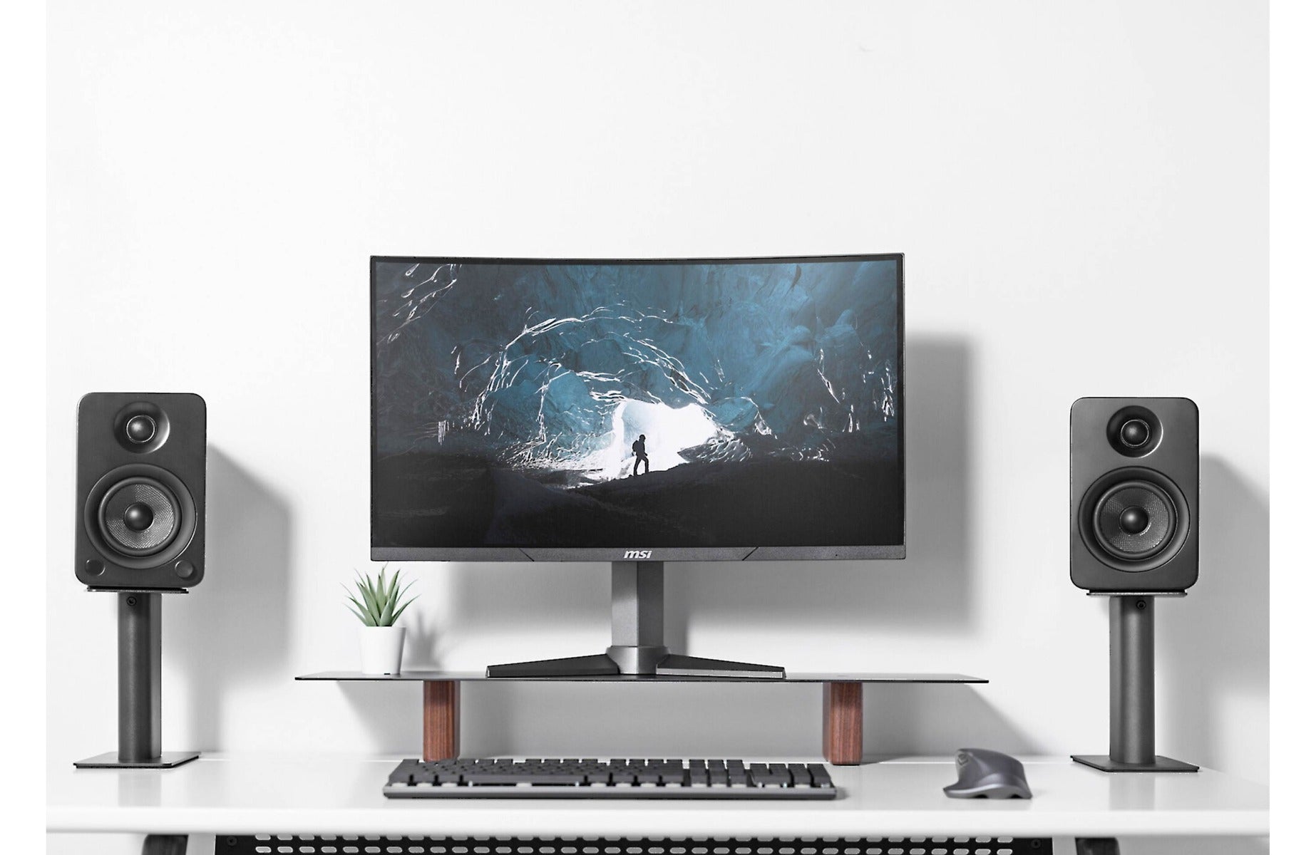 Kanto SP9 9" Desktop Speaker Stands (Pair)