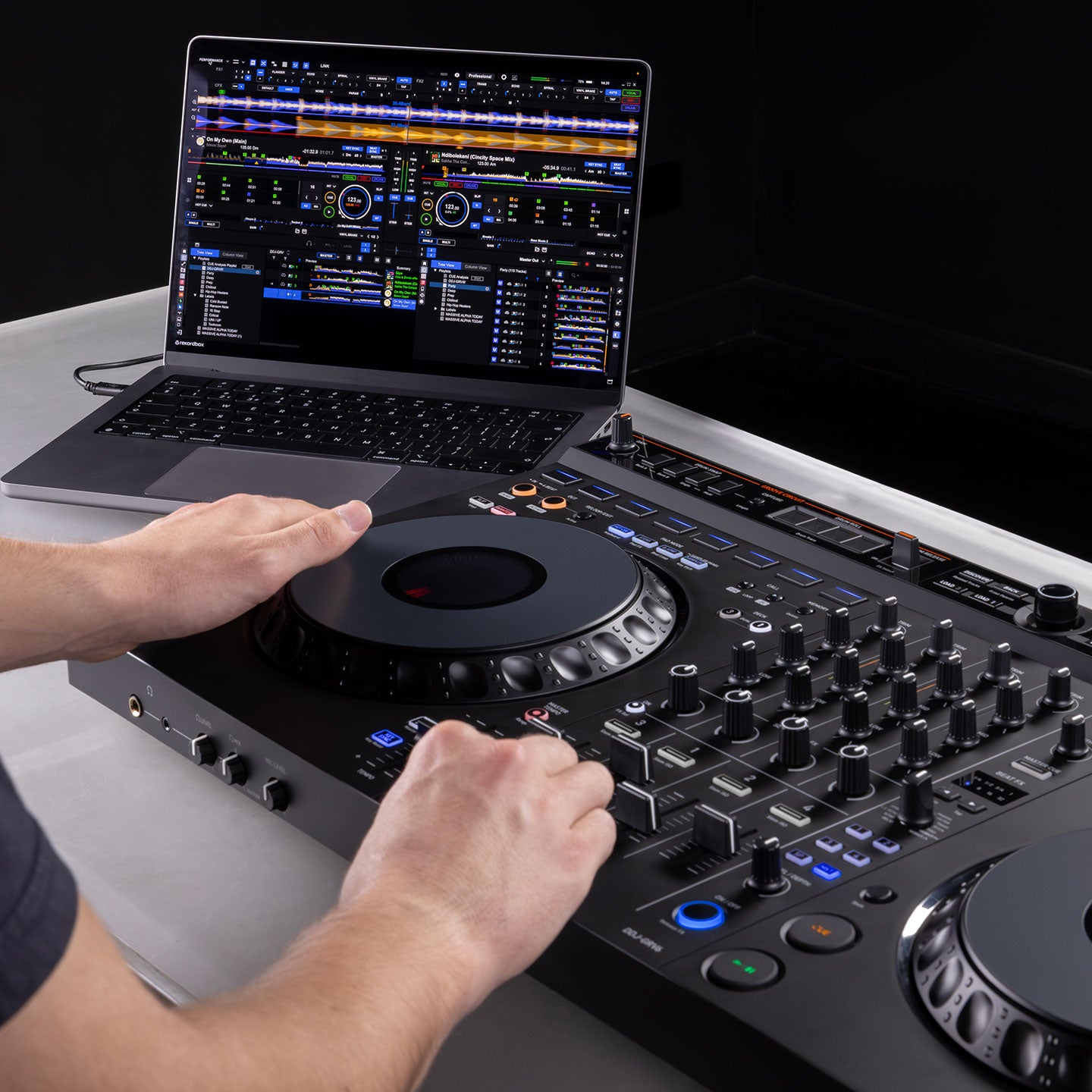 AlphaTheta DDJ-GRV6