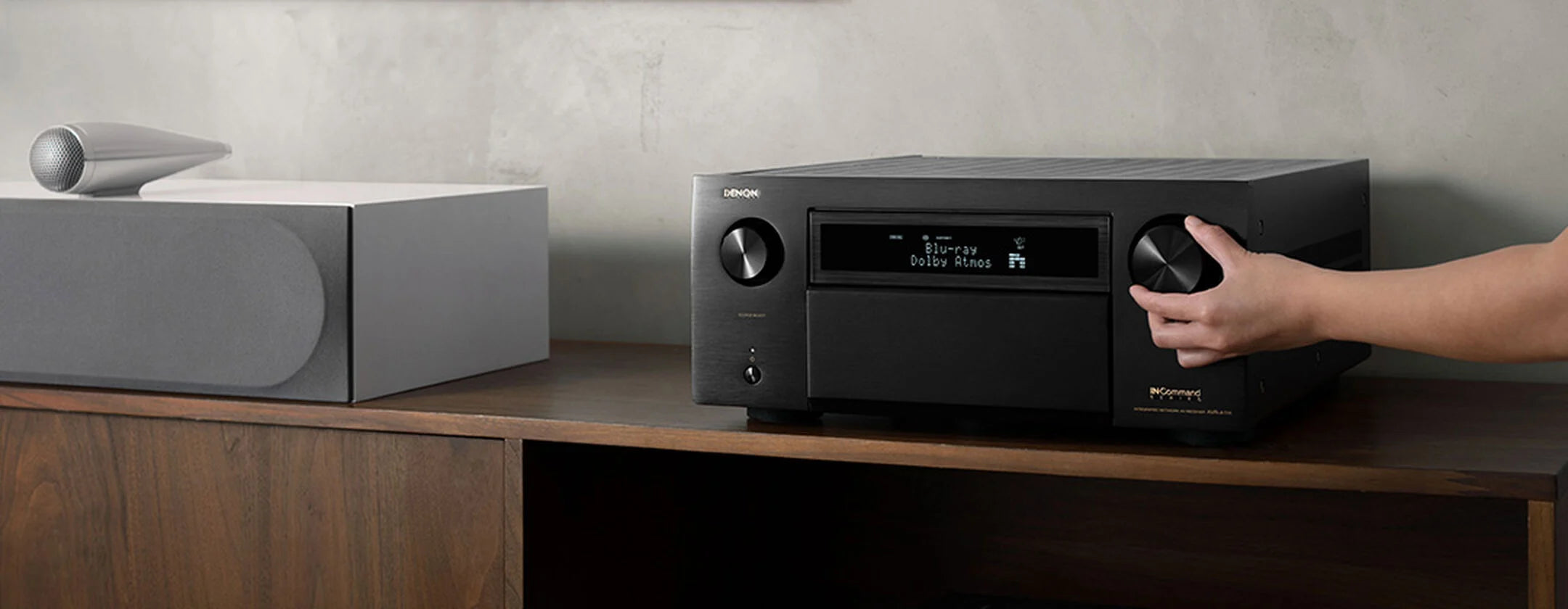 Denon AVC-A1H (Sort)