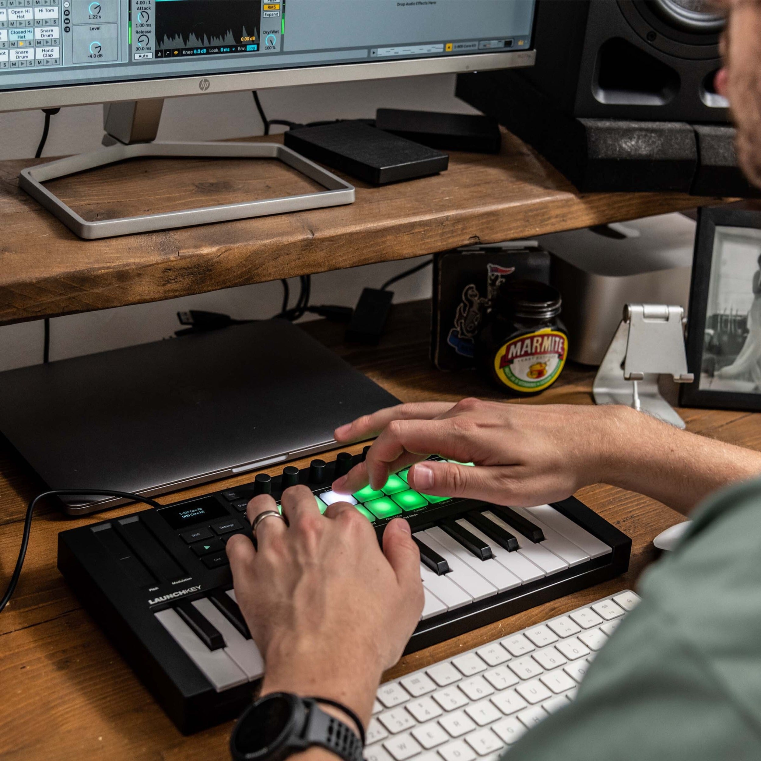 Novation Launchkey Mini 37 MK4 