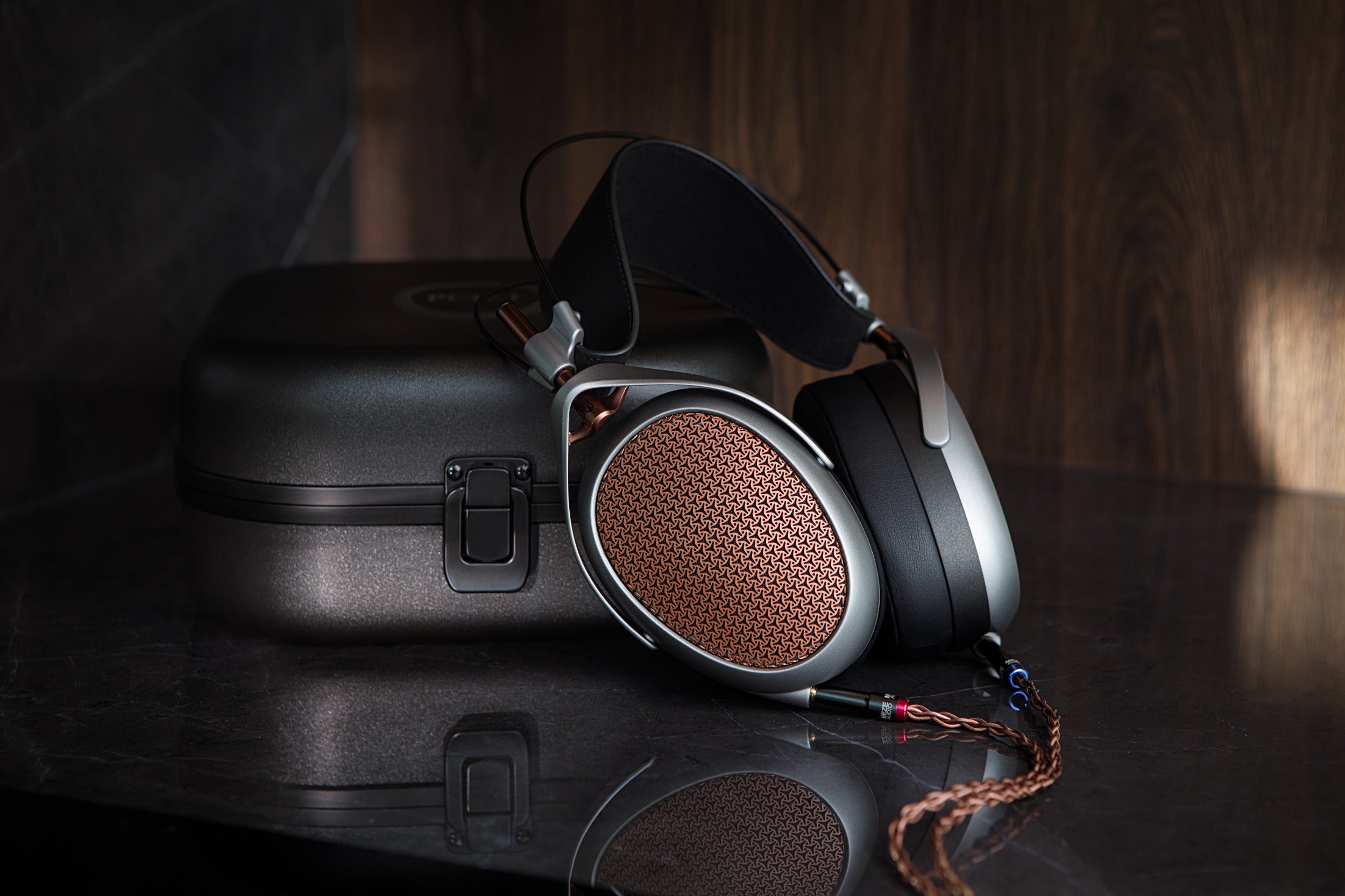 Meze Audio Poet