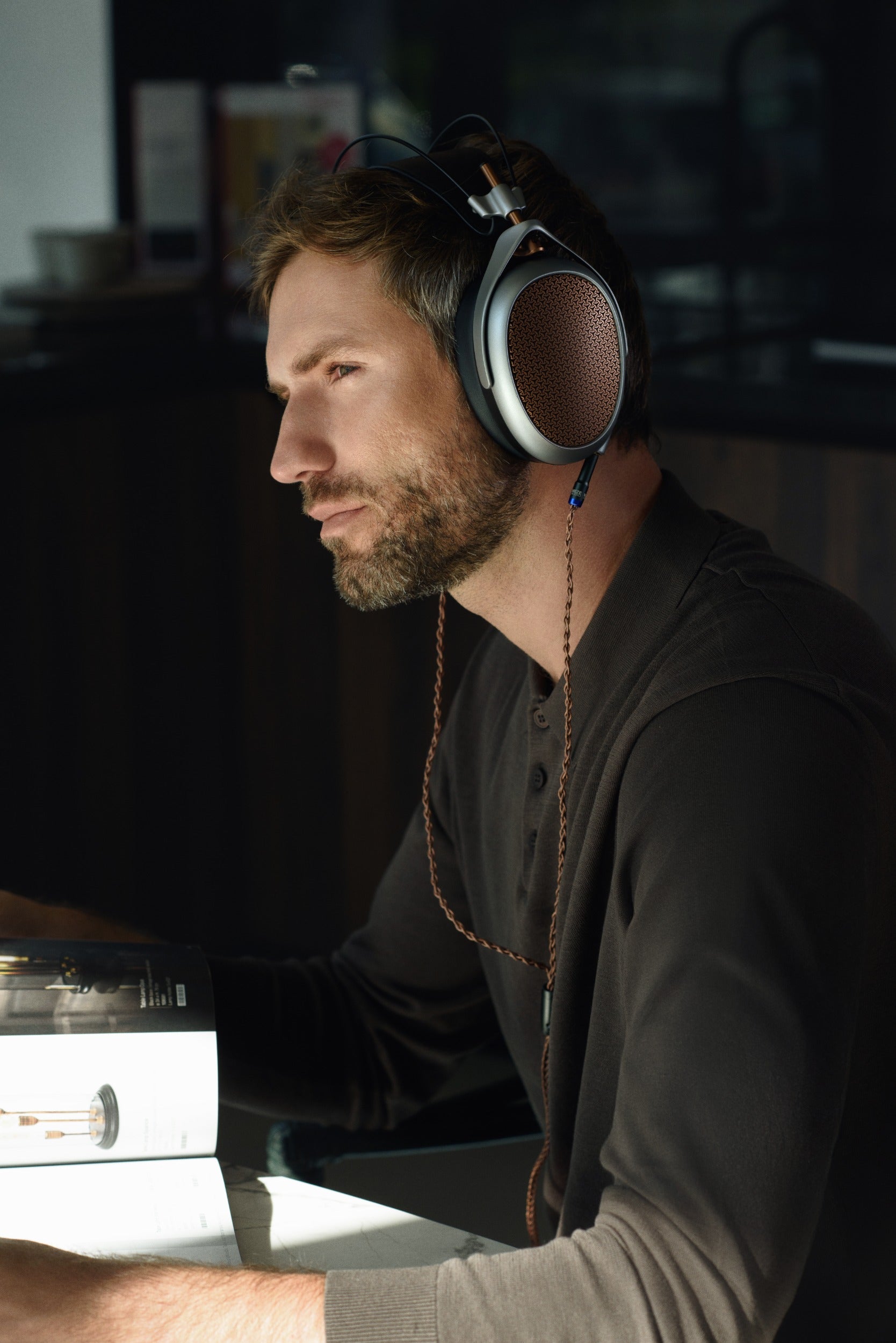 Meze Audio Poet