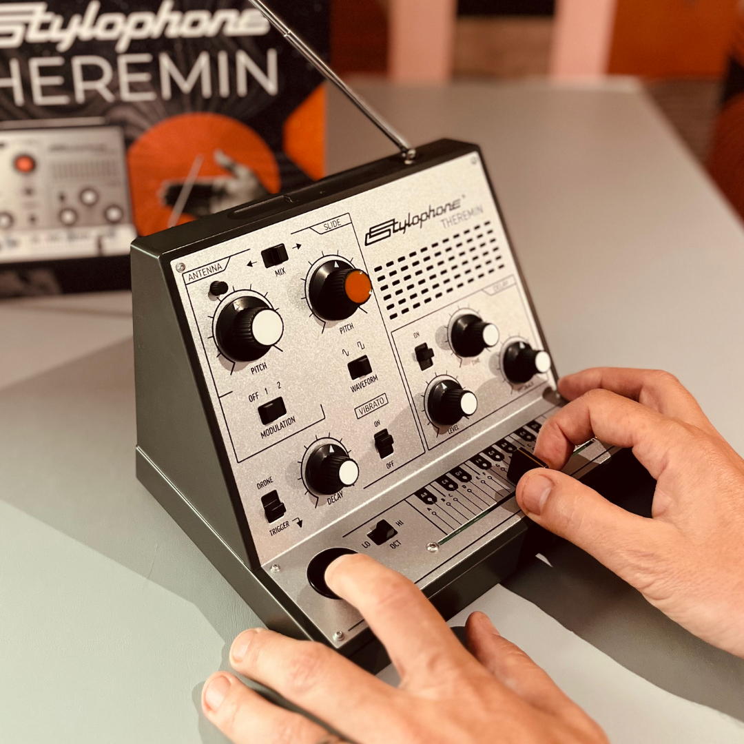 Stylofon Theremin