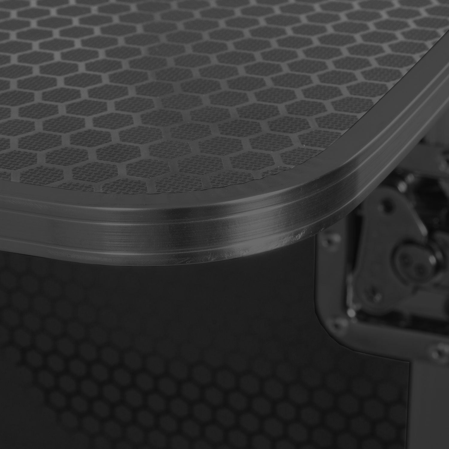 UDG Ultimate Fold Out DJ Table Black MK2 Plus (U91049BL2)