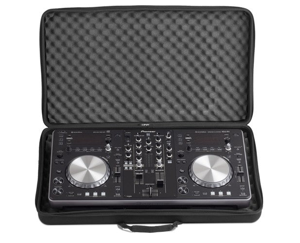 UDG Creator Controller Hardcase Extra Large Black (U8303BL)