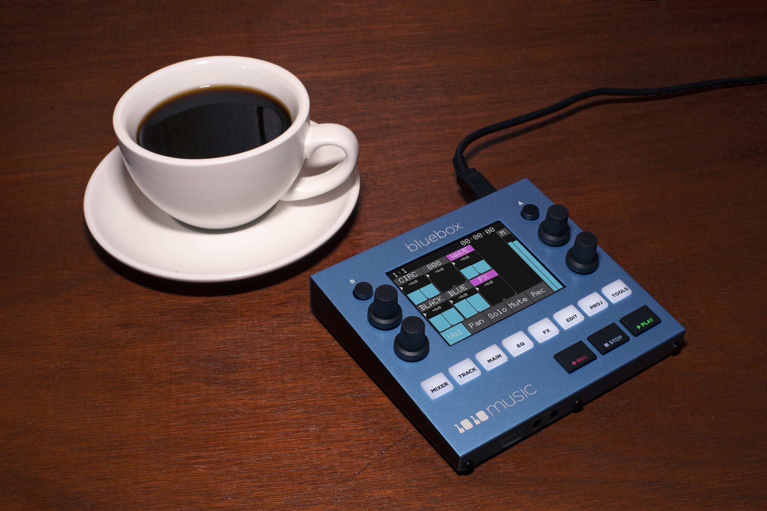 1010music Bluebox