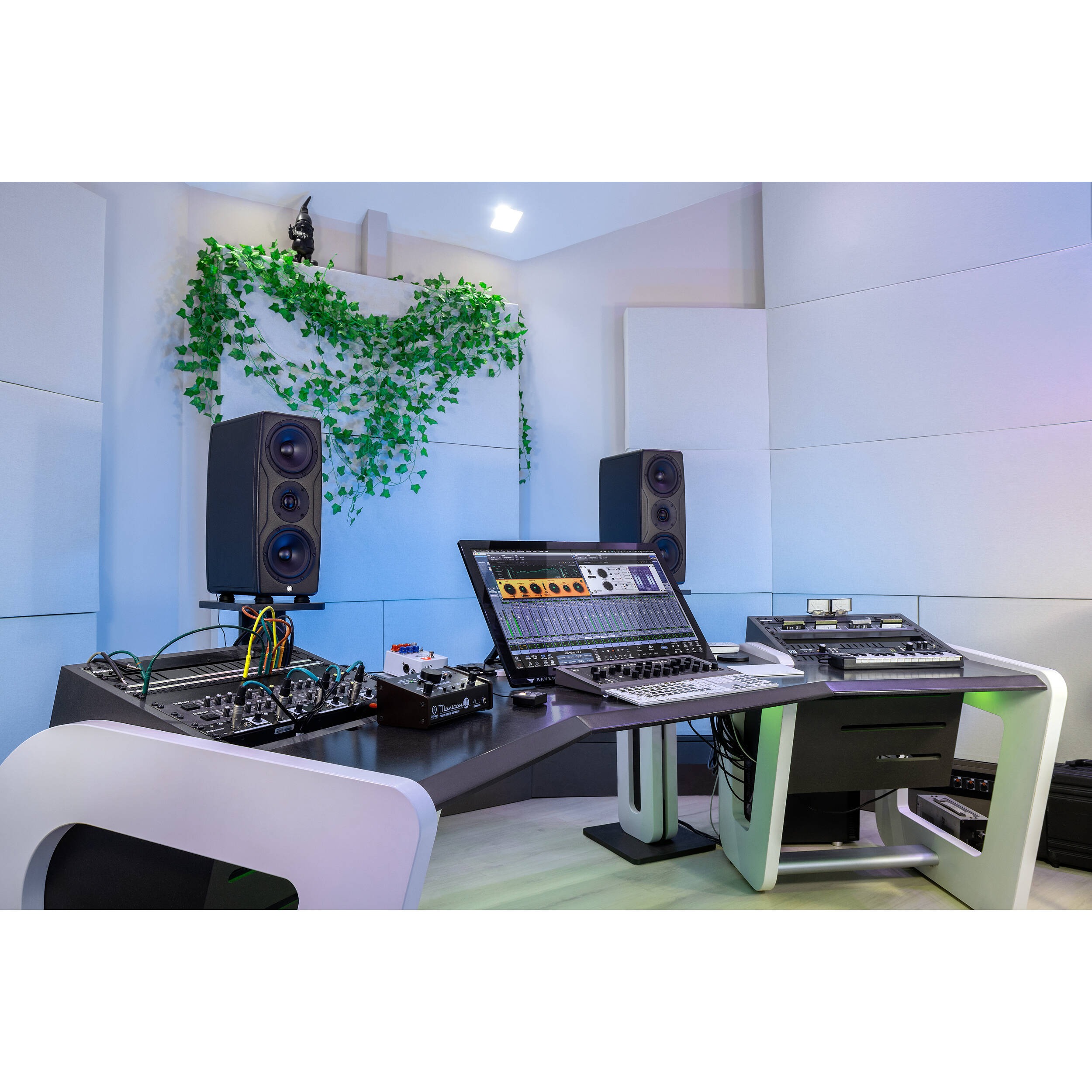 IK Multimedia iLoud Precision MTM MK2
