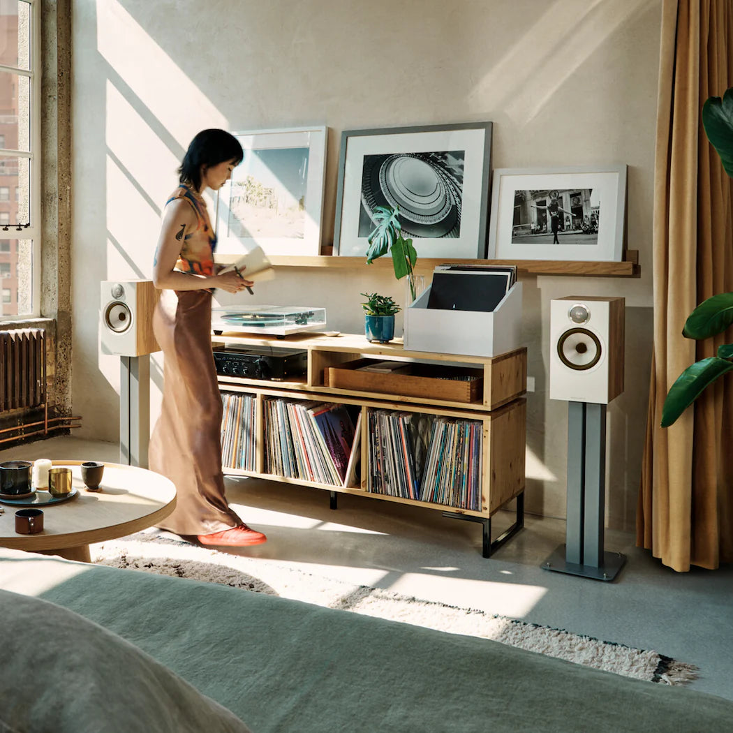 Bowers & Wilkins 606 S3