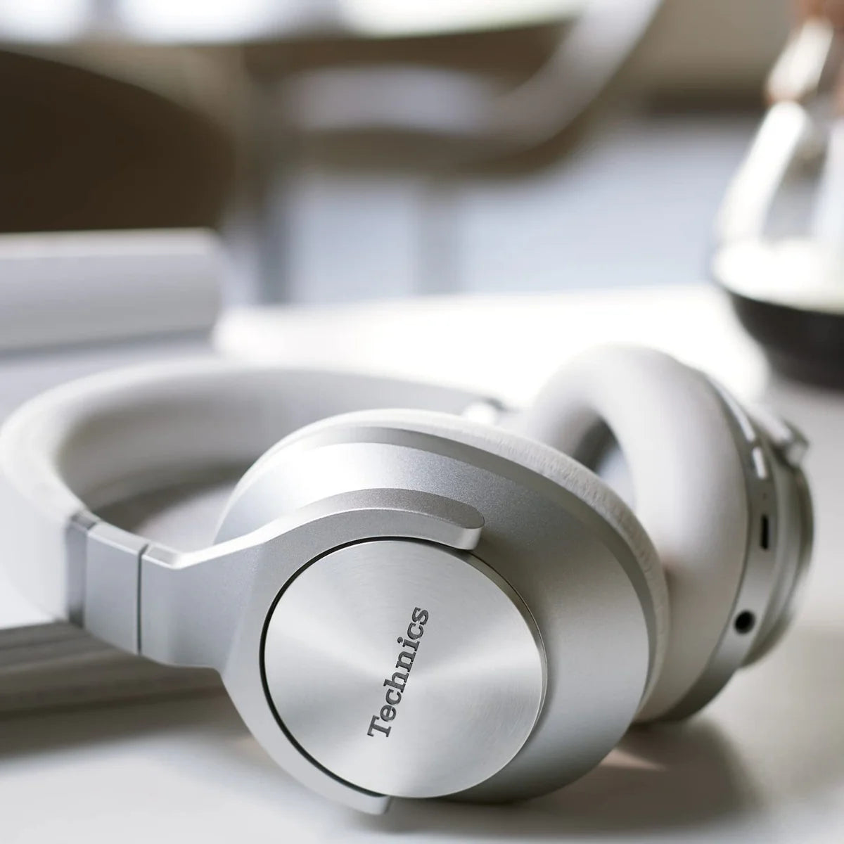 Technics EAH-A800 (sort)