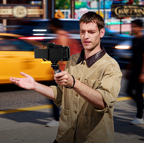 SmallRig S70 Wireless Microphone (2TX + 2RX + Charging Case)