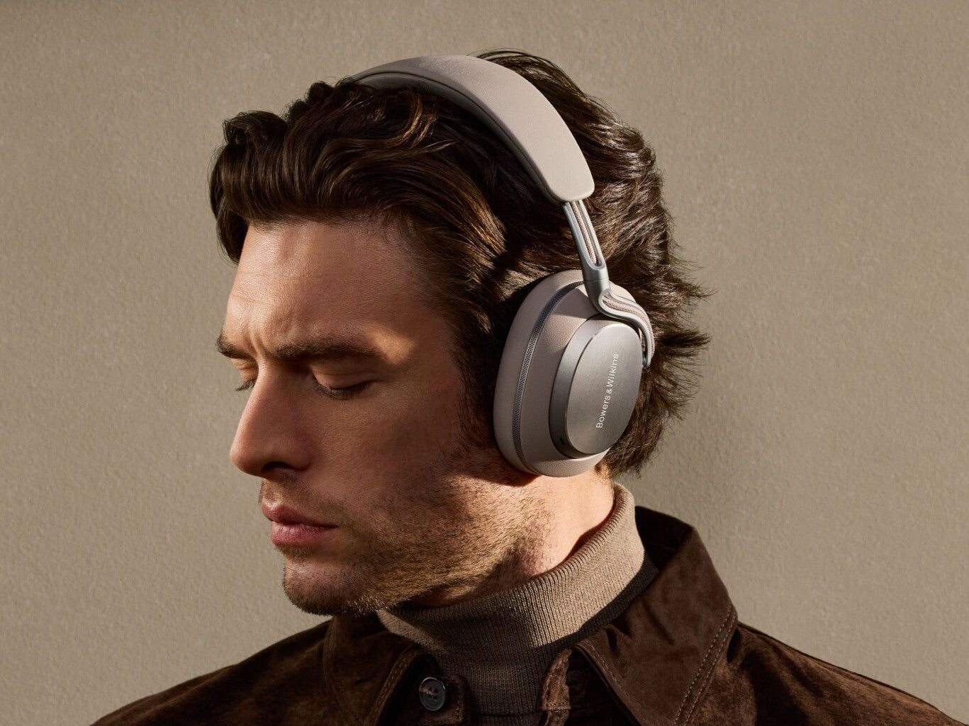 Bowers & Wilkins Px8 S2
