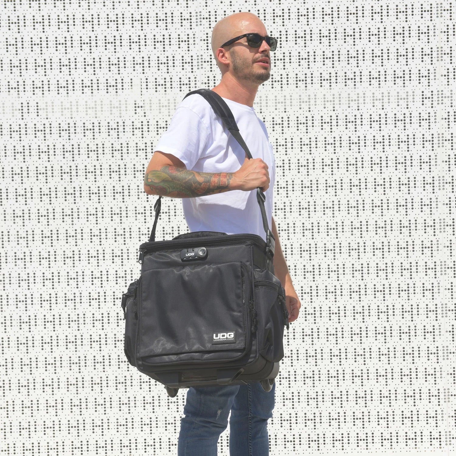 UDG SlingBag Trolley Deluxe MK2 (sort, U9981BL)