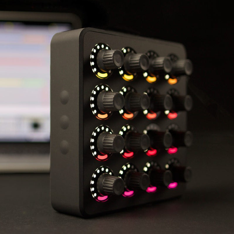 DJ TechTools MIDI Fighter Twister (sort)