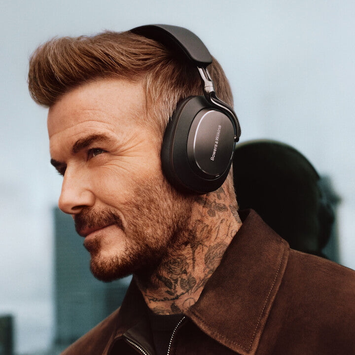 Bowers & Wilkins Px8 S2