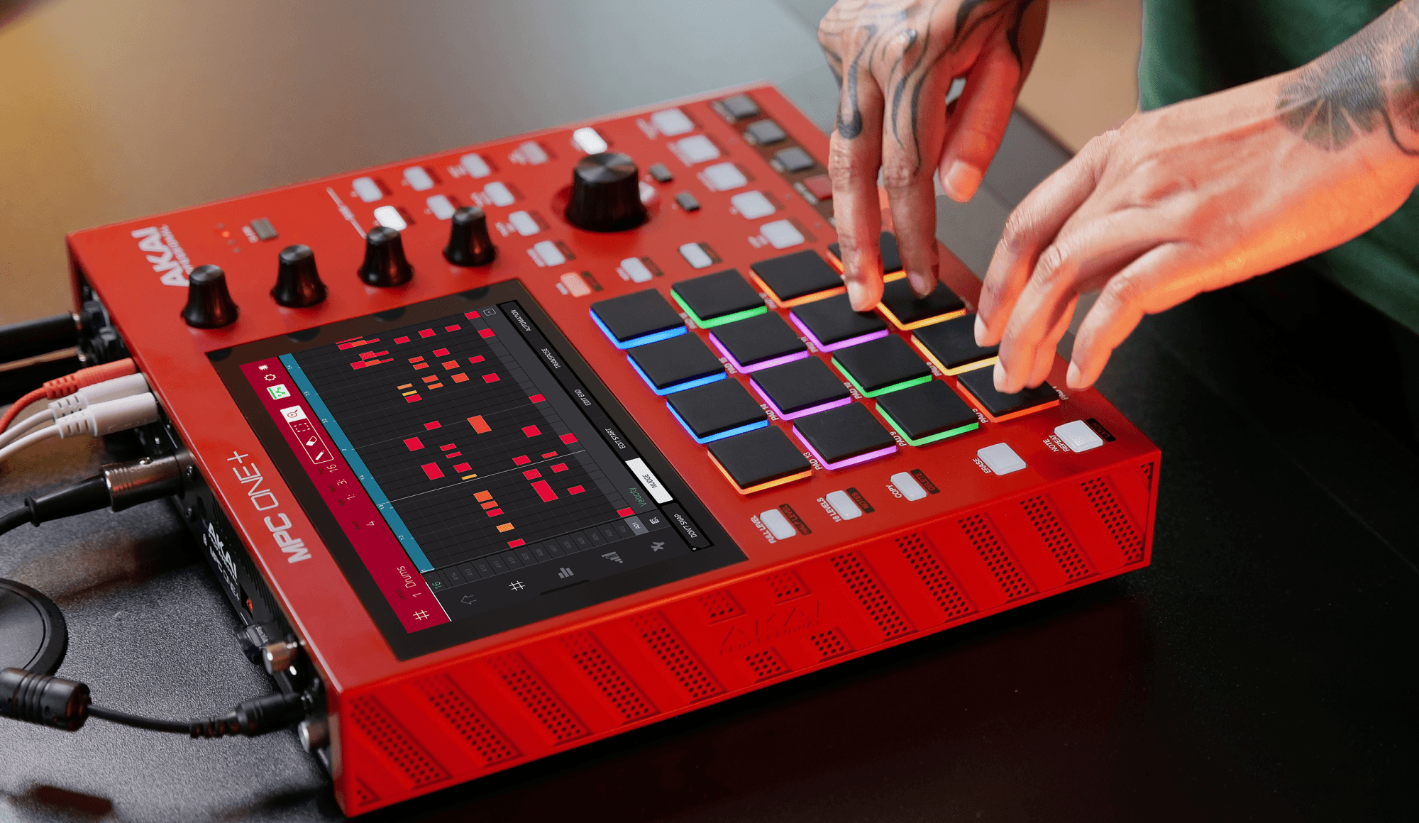 Akai Professional MPC One+ (Rød)