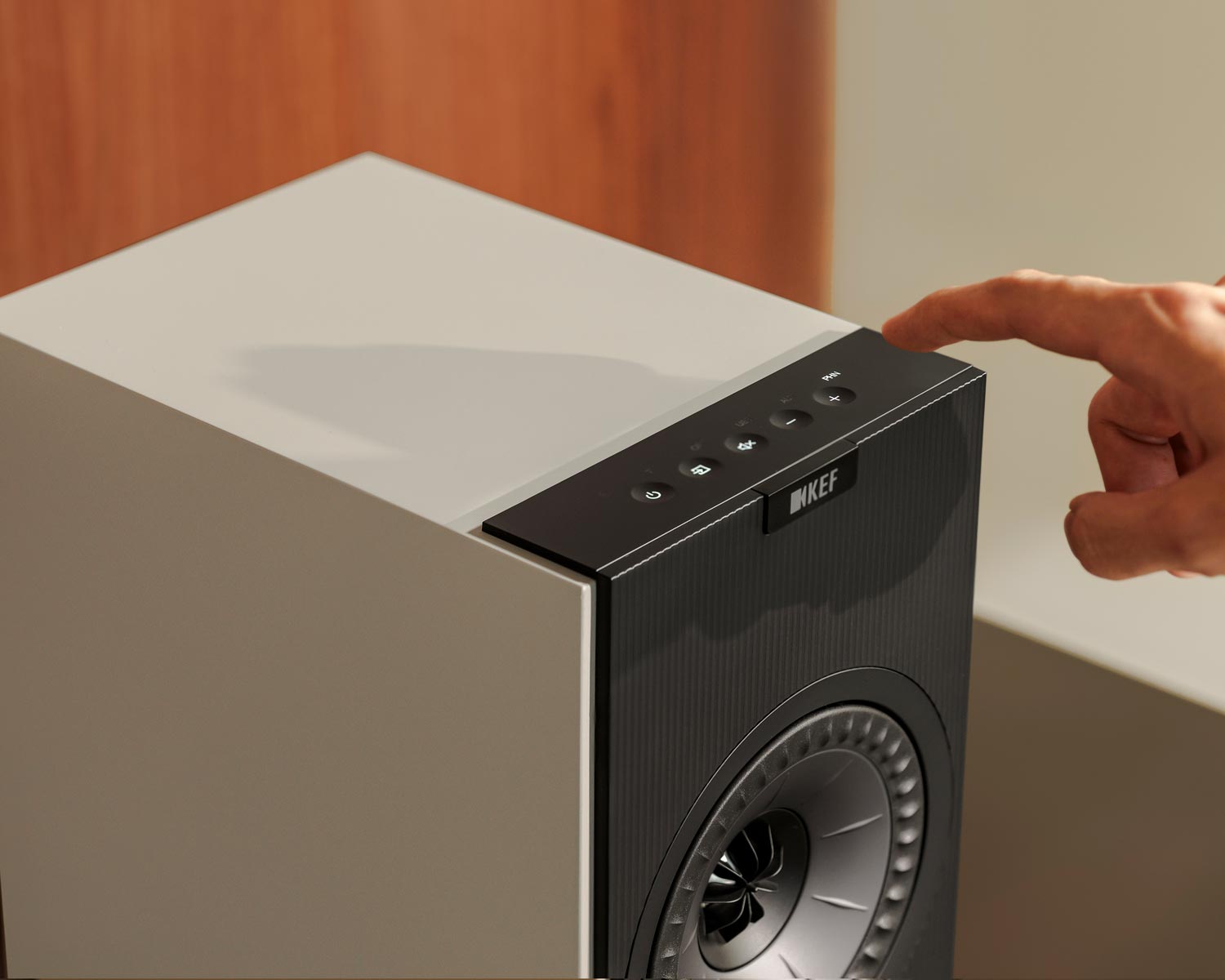 KEF Coda W