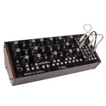 Moog Mother-32